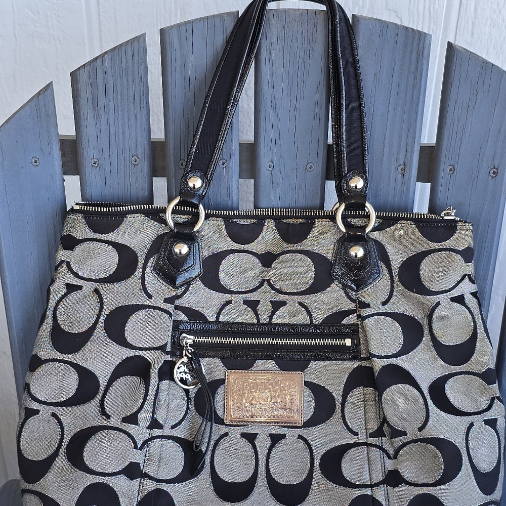 Coach Poppy Black and Silver Signature Patterned Tote 17.5" wide x 13" high x 7" - Picture 3 of 11